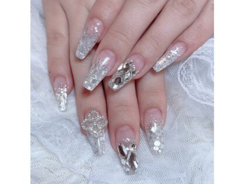 エミューネイル(EMU NAIL)(京都府京都市中京区下樵木町202-1 東木屋町ビル 3階A)