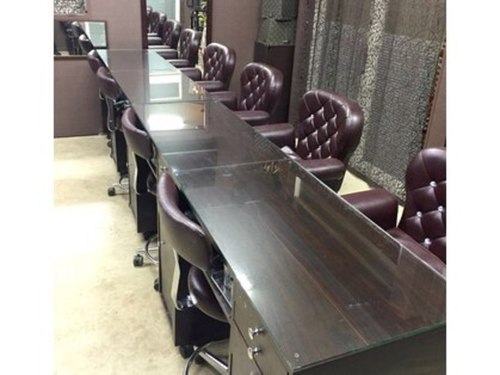 シャインネイル(shine nail)(京都府京都市山科区椥辻池尻町9-2 エレファントビル1F)