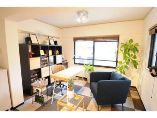 ネイルルームキラリ(nail room kirari)(京都府京都市中京区室町通二条下ル蛸薬師町280-201)