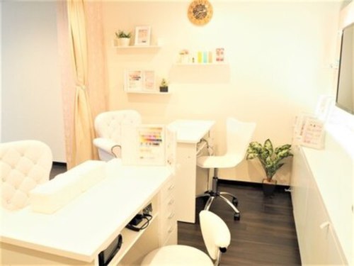 ピンクガーデン(pink garden)(京都府京都市中京区三条通室町西入衣棚町59-1 清水ビル3F)