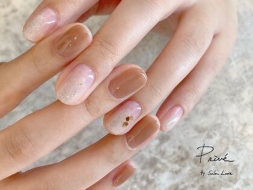 プリヴェ バイ サロンリュクス(Prive by Salon Luxe)(京都府京都市中京区麩屋町通錦小路上る梅屋町492 HEIGHTS KYOGOSYO 301号室)