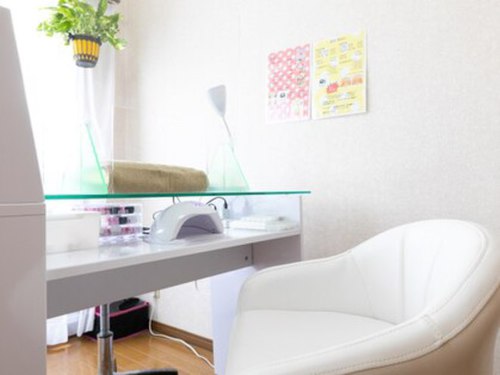 シチ ネイル(shichi nail)(京都府宇治市五ケ庄新開9-2 宇治アローム2 204)
