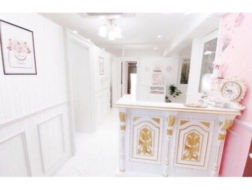 ラブリーネイルサロン(大阪府大阪市中央区西心斎橋1-5-12 心斎橋アーバンライフ709)