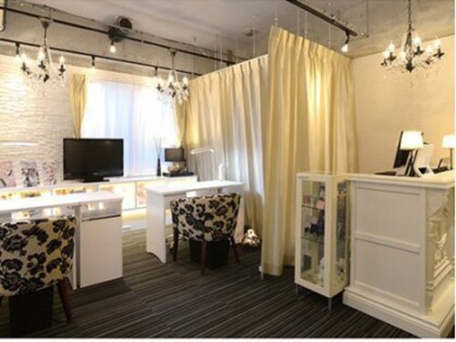 ネイルサロン タイムズスクエア 梅田店(Nail Salon Times Square)(大阪府大阪市北区曽根崎新地2-6-21 GUILD 10F)