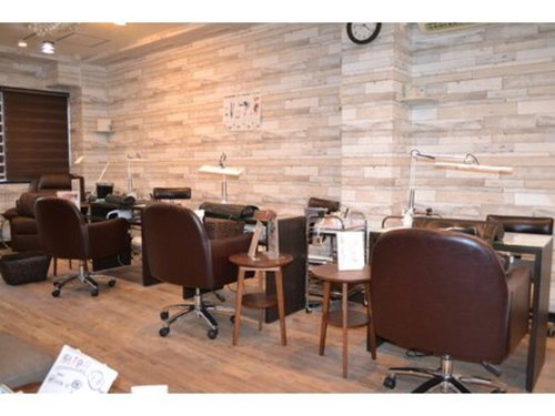 フリーネイル 京橋店(free nail)(大阪府大阪市都島区東野田町4-9-19 村浜ビル2F)