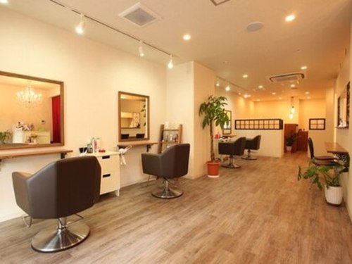ヘアーアンドスパ ラスター(Luster)(大阪府大阪市城東区中央1-7-8 リアン中央1階 )