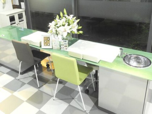 ネイルサロン シュエット(nail salon chouette)(大阪府大阪市中央区谷町6-3-21 辻ビル1F)