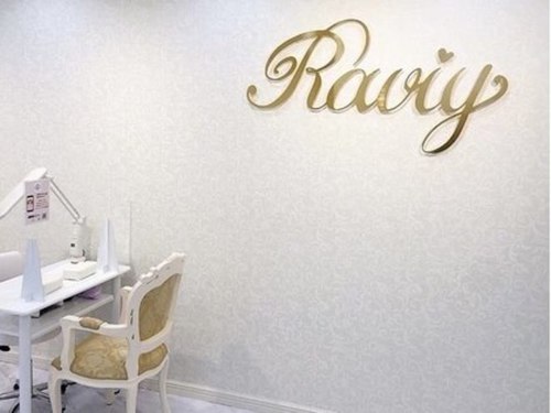 ラビィ 大阪店(Raviy)(大阪府大阪市中央区西心斎橋1-10-17 ポポロビル2F)