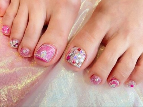 ミイネイル(Me nail)(大阪府大阪市中央区心斎橋筋1-10-12トレスビル4F南)