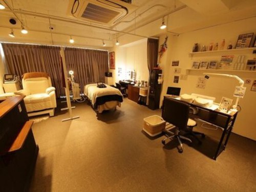 アンバー 心斎橋(Amber)(大阪府大阪市中央区西心斎橋2-11-9 RE-011 2F)