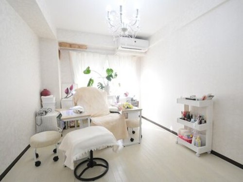 サロン ド ティアラ(Salon de Tiara)(大阪府大阪市城東区今福東2-15-30 Y’sコート406)