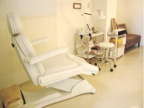 ヘルシーフットケア ハル(healthy foot care haru)(大阪府大阪市中央区谷町9-2-28エスペランサ谷町1F)