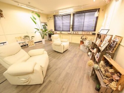 ar(アール)(大阪府大阪市西区江戸堀1-19-23長崎ビル400)