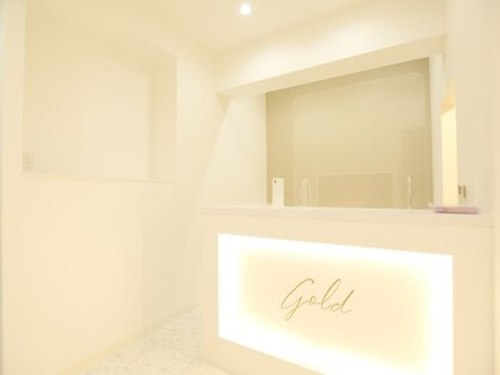 サロンゴールド ネイル アイラッシュ(salon GOLD)(大阪府大阪市中央区瓦町2-3-15 瓦町ビルディング B1F)