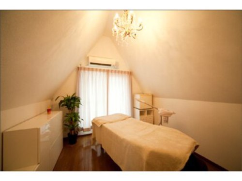 BIP エステアンドネイル サロン(B.I.P Esthetic & Nail Salon)(大阪府大阪市中央区南船場4-13-12 南船場OMビル8階)
