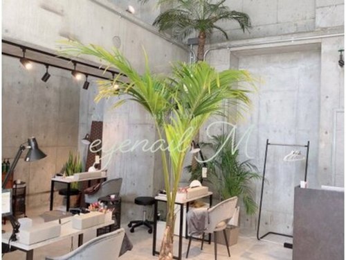 アイネイル エム(eyenail M)(大阪府大阪市西区江戸堀1- 21-4 MRK EDOBORI 1F)
