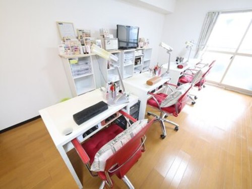 ラックス 心斎橋本店(Lakkus)(大阪府大阪市中央区西心斎橋2-12-22 朝日プラザ心斎橋807号室)