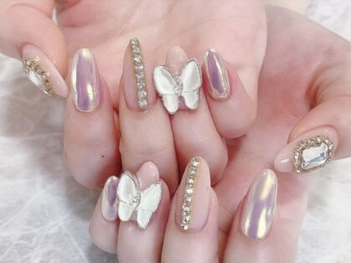 ネイルサロン デコール(NAIL SALON Decor)(大阪府大阪市中央区東心斎橋2-1-27 周防町ウイングス2階)