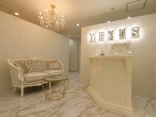 ヴィーナス(VENUS)(大阪府大阪市北区曽根崎新地1-7-32 鍵屋ビルディング3F4F5F)