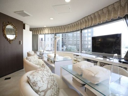 サロン ド オーヴ 新大阪店(salon de orbe)(大阪府大阪市淀川区西中島4-3-5 NLCセントラルビル601)