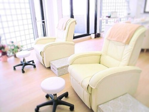メルシー 心斎橋店(Merci)(大阪府大阪市中央区西心斎橋1-16-7 サザンウエストビル8F A号)