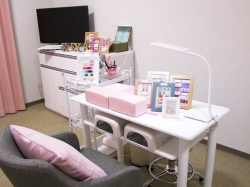 ネイルサロン キーズ(Keys)(大阪府大阪市中央区谷町6-16-22 nail share salon Flore内)