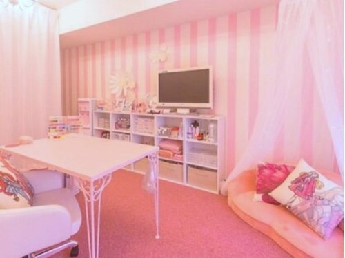 サリィネイル(Sarie Nail)(大阪府大阪市中央区西心斎橋1-10-12 サンハイム心斎橋606)