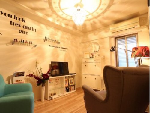 プライベートネイルサロン アルーア(private nail salon allure)(大阪府豊中市緑丘1-32)