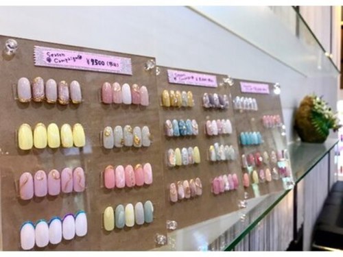 ライトネイルズ センリ(Light nails SENRI)(大阪府豊中市新千里東町1-5-3 千里朝日阪急ビル3F)
