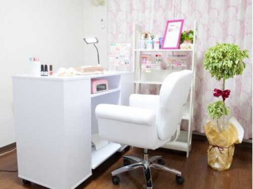 ジョリーネイル(jolie nail)(大阪府豊中市曽根東町3-5-3 コマウィング708)