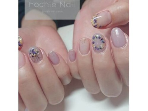 ロキエ ネイル(rochie Nail)(大阪府池田市渋谷3-)
