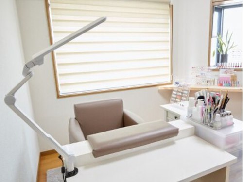 メル ネイル(meR Nail)(大阪府吹田市昭和町18ー1 2F)