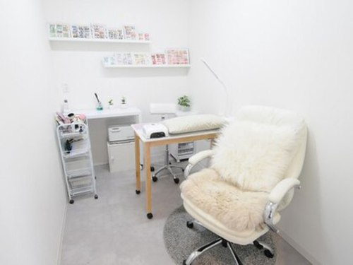 ベル ヘアーアンドネイル(Bell)(大阪府高槻市芥川町4-6-23 ザガーデンスウィート1F)