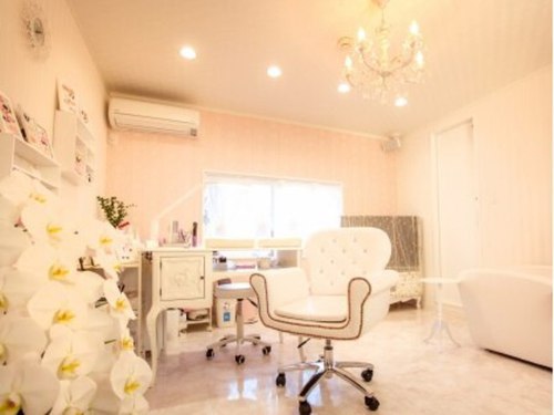 フローザ ネイル(FLOSA NAIL)(大阪府枚方市走谷2-25-10)