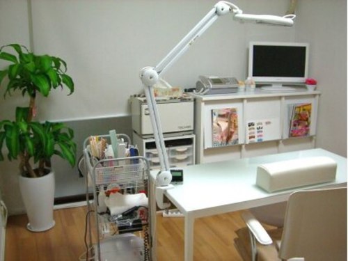 ネイルアミン(Nail amin)(大阪府枚方市町楠葉1‐6‐11‐305)