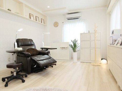 リリモア ネイル(Ririmore Nail)(大阪府茨木市舟木町5‐7 川越ビル3F)