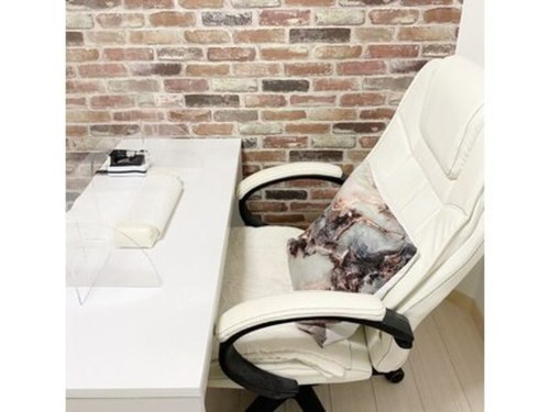 ネイルサロンリオン (Nail salon Lion)(大阪府茨木市春日2-2-3号シャトー春日第1マンション403)