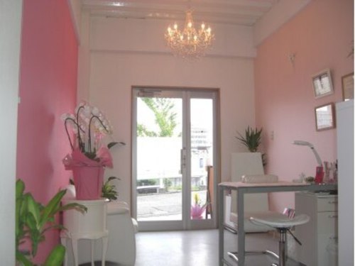 ネイルサロン ハヌル(Nail Salon Ha Neul)(大阪府和泉市伏屋町5-9-10 FKマンション102)