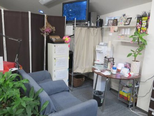 モジャネイル(MOJA NAIL)(大阪府藤井寺市岡2-8-49 丸和ビル4F)