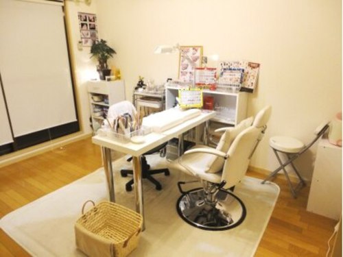 エムズ ネイル(M'S NAIL)(大阪府東大阪市吉田7‐1‐12 PAL東花園407)