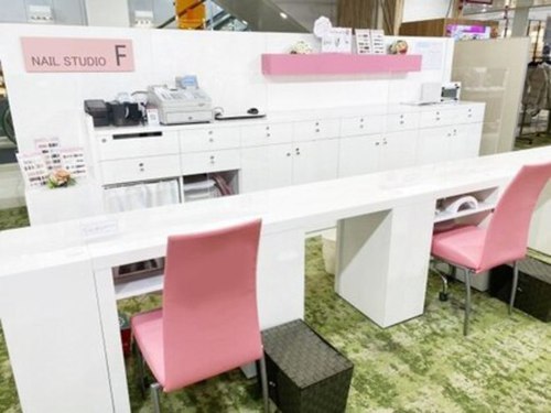 ネイルスタジオエフ ゆめタウン姫路店(NAIL STUDIO F)(兵庫県姫路市神子岡前3-12-17 ゆめタウン姫路2F)