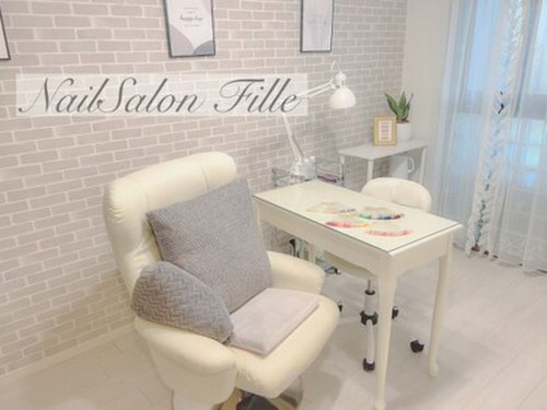 ネイルサロン フィーユ(Nail Salon Fille)(兵庫県明石市松の内2-9-16)