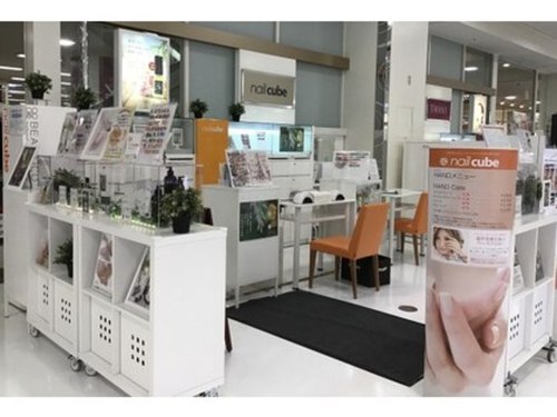 ネイルキューブイオン明石(兵庫県明石市大久保町ゆりのき通3-3-1イオン明石店 1階)