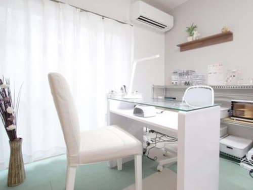 グラドネスネイル(gladness_nail)(兵庫県伊丹市荻野7-55 サンガーデンルームI 1-B)