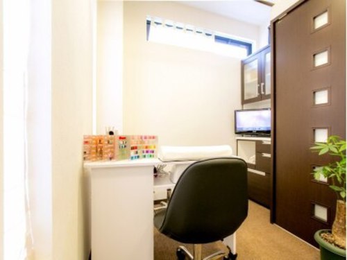 ネイル サロン モリンガ(Nail Salon Moringa)(奈良県橿原市大久保町467)