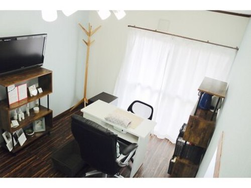 ネイルサロン オアシス(oasis)(奈良県生駒郡斑鳩町龍田西3-)