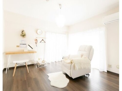 ムード アイルーム(mood -eye room-)(奈良県北葛城郡王寺町王寺2-5-16アビタシオン王寺301)