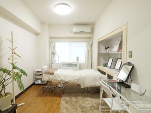 シマナ フォー アイ(shimana for eye)(奈良県北葛城郡王寺町王寺2-4-13 パークサイド北野403号室)