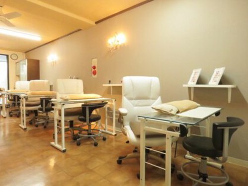 ユーネイル(U-nail)(岡山県岡山市北区磨屋町8-20 エバグリーン磨屋町1F)
