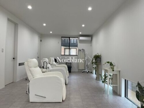 ノワール ブラン(Noir blanc)(岡山県岡山市北区青江1-4-21)